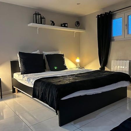 Cosy Studio - 10 Min Away From Cdg Aeroport - 30 Min Away From Paris - Parc Asterix - Olympic Games 2024 Le Thillay Bagian luar foto