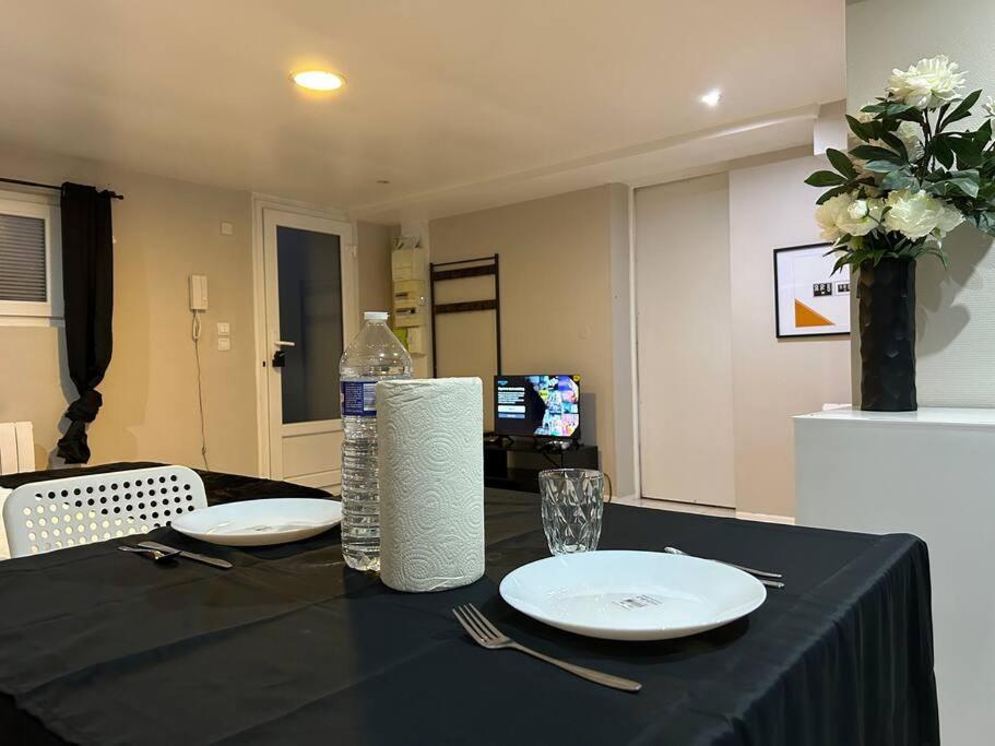Cosy Studio - 10 Min Away From Cdg Aeroport - 30 Min Away From Paris - Parc Asterix - Olympic Games 2024 Le Thillay Bagian luar foto