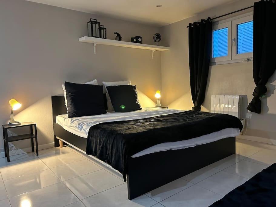 Cosy Studio - 10 Min Away From Cdg Aeroport - 30 Min Away From Paris - Parc Asterix - Olympic Games 2024 Le Thillay Bagian luar foto